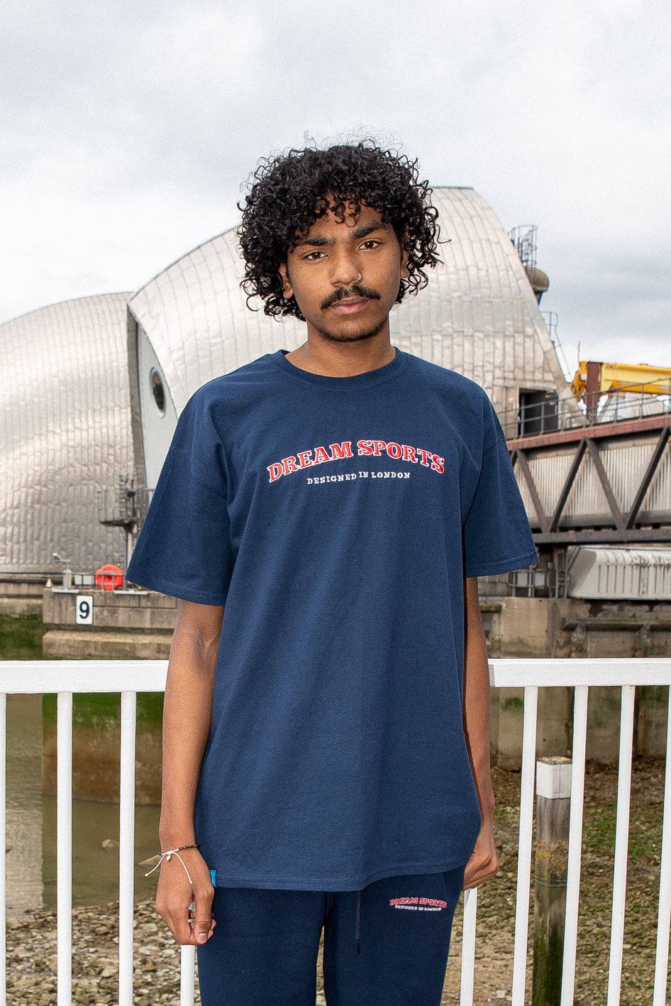 T-Shirt in Navy With Dream Sports Embroidery