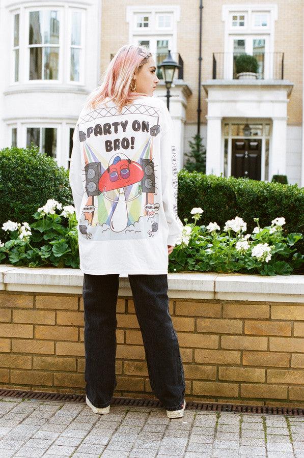 Long Sleeved T-shirt White Party On Bro Mushroom Graphic - Dreambutdonotsleep