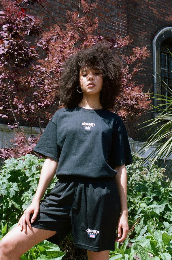 Black T-shirt With Dream Sport Embroidered Logo - Dreambutdonotsleep