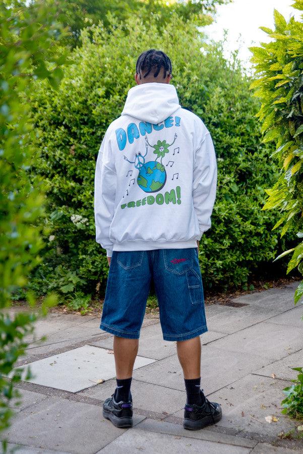 Hoodie in White with Worldwide Freedom print - Dreambutdonotsleep