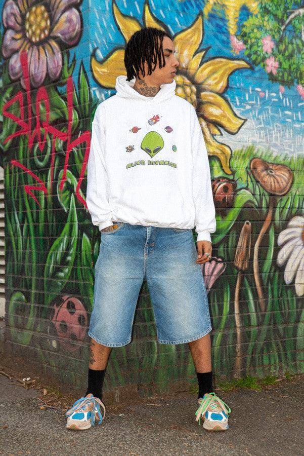Heavyweight Hoodie in White With Alien Invasion Print - Dreambutdonotsleep