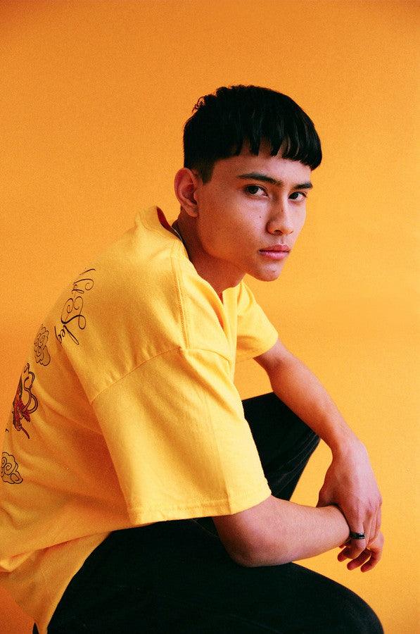 Chinese Dragon Design On Gold Short Sleeved T-shirt - Dreambutdonotsleep