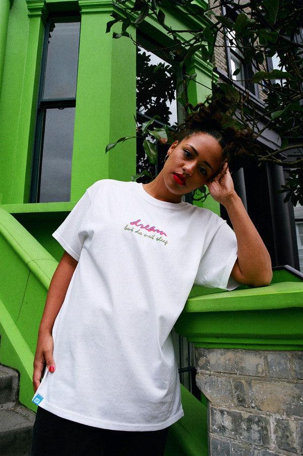 90s Logo Design On White Short Sleeved T-shirt - Dreambutdonotsleep