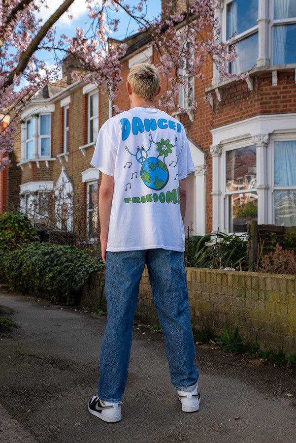 Short Sleeved T-Shirt in White with Worldwide Freedom print