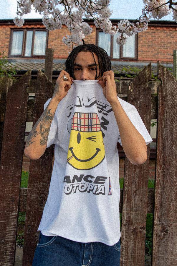 T-Shirt in White With Rave Nation Print - Dreambutdonotsleep