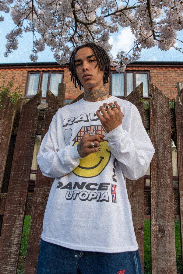 Long Sleeved T-Shirt in White With Rave Nation Print - Dreambutdonotsleep