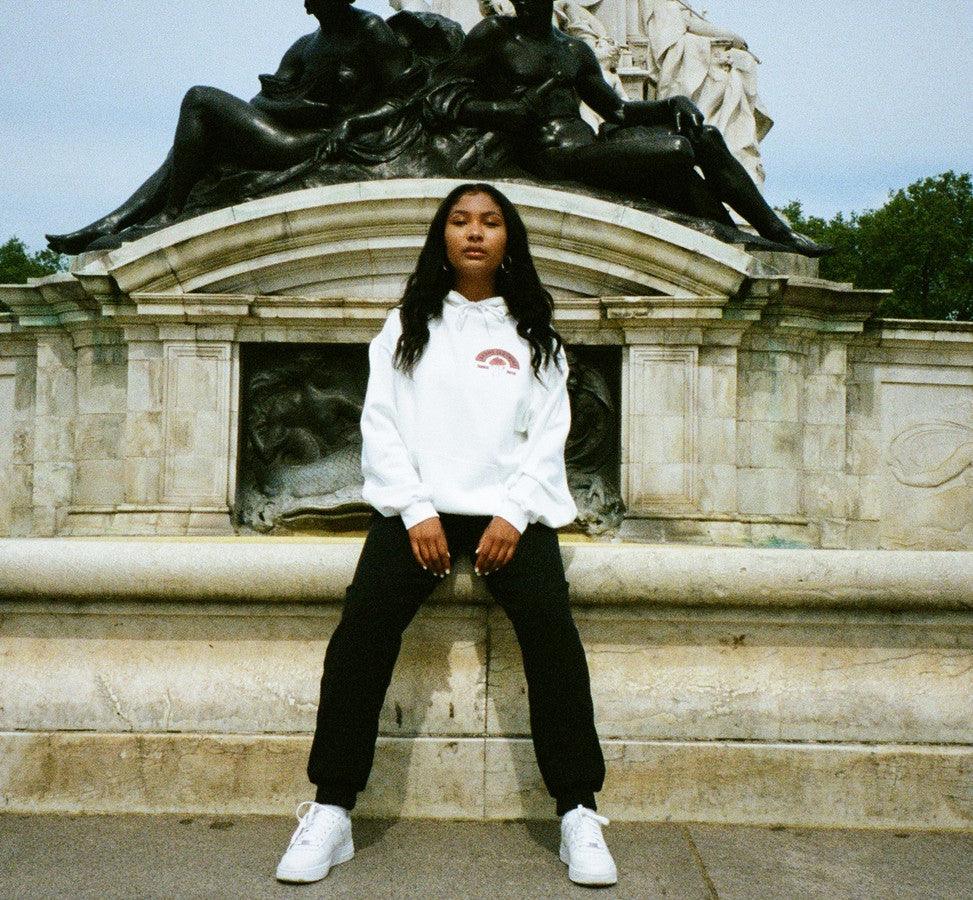 Hoodie In White With Bro Shroom Est 2012 Print - Dreambutdonotsleep