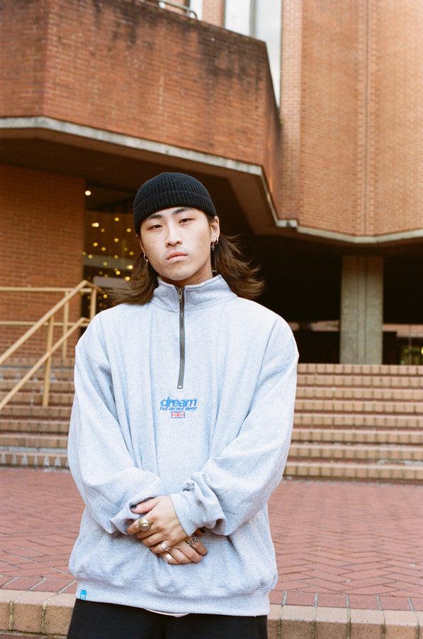 1-4 Zip Sweatshirt In Grey With Blue Embroidered Logo - Dreambutdonotsleep