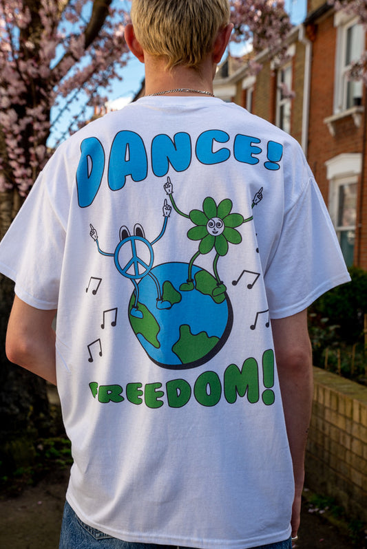 Short Sleeved T-Shirt in White with Worldwide Freedom print