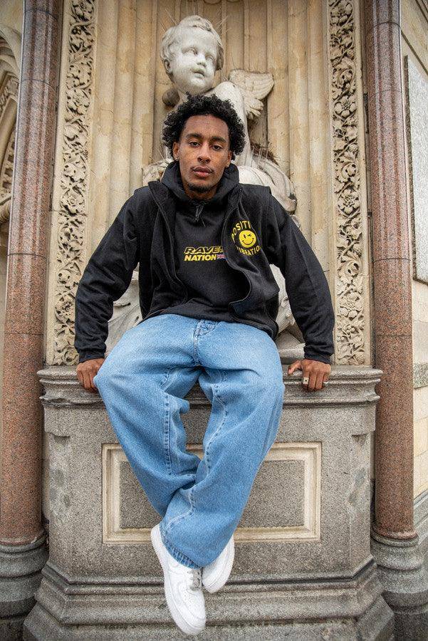 Black Fleece Gilet With 90s Rave Smiley Embroidery – Dreambutdonotsleep